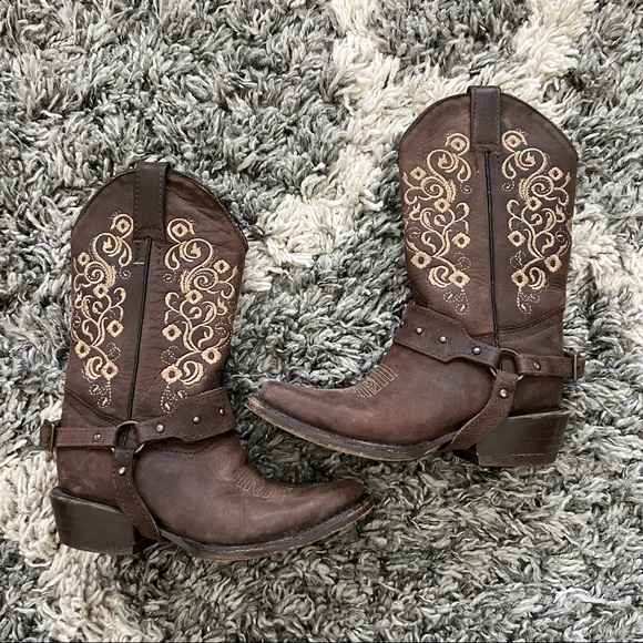 Old Corral Brown Leather With Tan Floral Embroidery Cowboy Boots. Size 9.5T - Picture 6 of 14